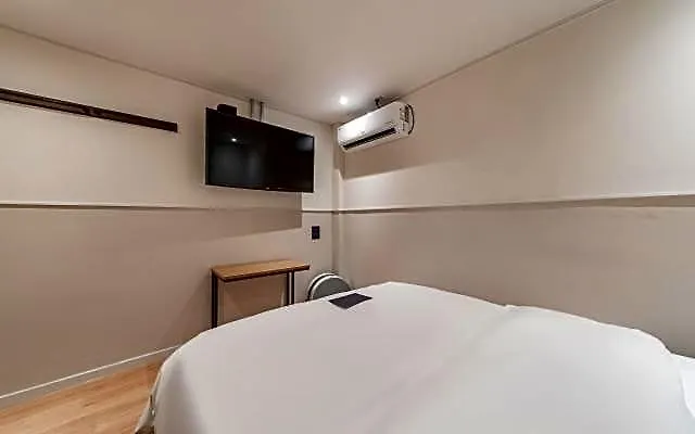 Just Hotel